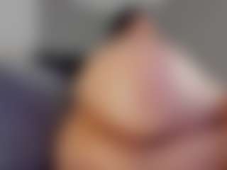Live cam show with tamy-leen - Gagging on Instabang