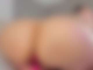Live cam show with tamy-leen - Gagging on Camsoda Late Night