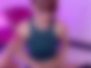 Live cam show with Anny-1 - Athletic on Fapmatic.com