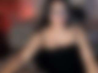 Live cam show with dannadomiinguez - Garter on Latina Girls