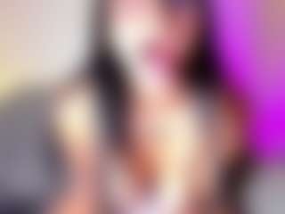 evangelinebelle MILF webcam performer live streaming