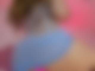 Live cam show with Zlatna - Submissive on SmokeAndPoke