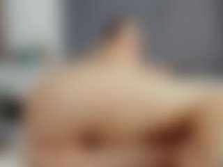 Live cam show with Laurel - MILF on sexytreat.net