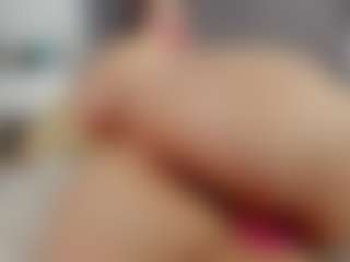 Live cam show with Laurel - Dildo on xxxlivecams.org