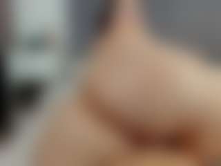 Laurel's Live Sex Cam Show