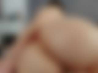 Laurel's Live Sex Cam Show