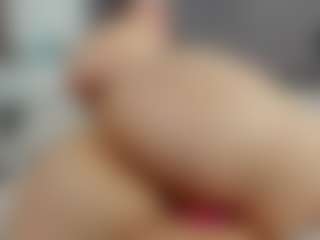 Laurel's Live Sex Cam Show