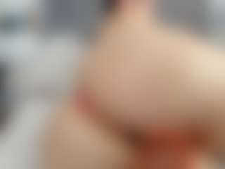 Live cam show with Laurel - Grey Eyes on Camsoda