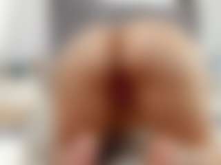 Laurel's Live Sex Cam Show
