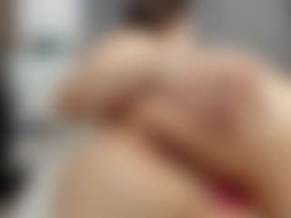 Laurel's Live Sex Cam Show