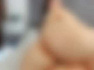 Laurel's Live Sex Cam Show
