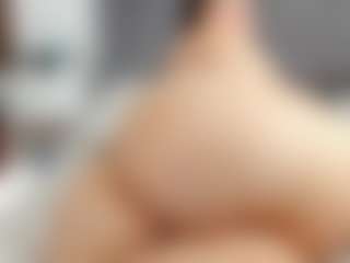Live cam show with Laurel - College MILF on xxxlivecams.org