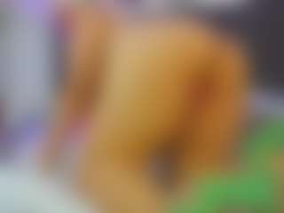 Live cam show with raynastone - Cuckold on Sweet Sext