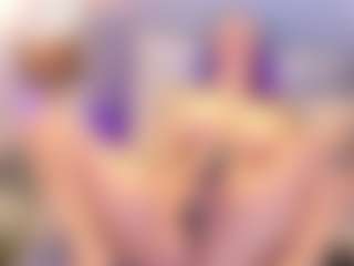 Live cam show with Annie - Strapon on SpunkLive