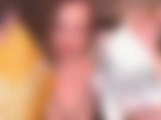 Tilly MILF webcam performer live streaming