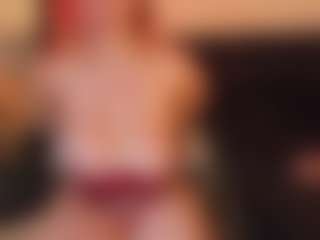 Live cam show with amber-disney - Red Hair Middle Aged on StripNow