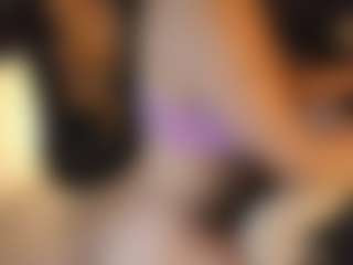 Live cam show with amber-disney - Housewife on Lustler