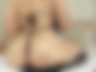 helen-moorex's Live Sex Cam Show