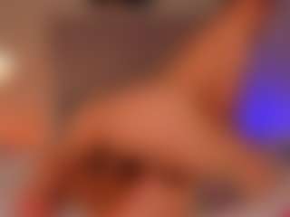 helen-moorex's Live Sex Cam Show