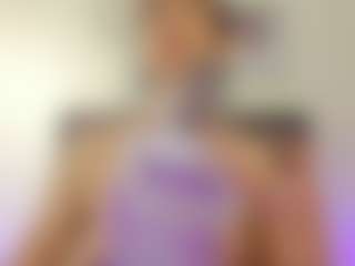 Live cam show with helen-moorex - Green Eyes on livesuperchat.net