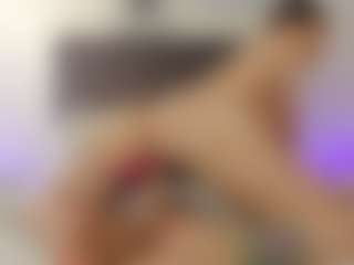 Live cam show with helen-moorex - Camel Toe on camwithhim.com