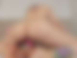 Live cam show with helen-moorex - Squirt Mature on AdultVida.com