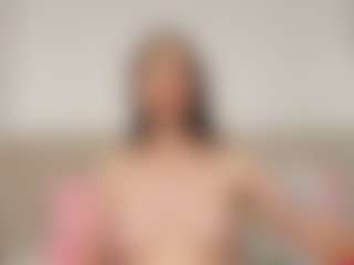 Live cam show with helen-moorex - Petite MILF on crypto-cams