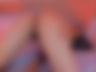 Live cam show with helen-moorex - Hairy Pussy on SmokeAndPoke