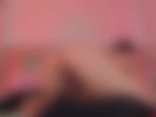Live cam show with helen-moorex - Green Eyes on Hubzter Live