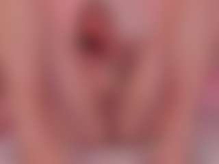 Live cam show with helen-moorex - Nipple Piercings on livesuperchat.net