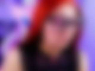 Live cam show with MARCELINE - Longlegs on TeamSkeetLive