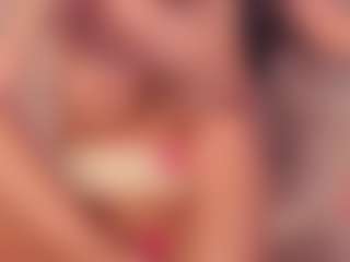 Live cam show with AnaisBloom - Shaved Pussy on Camsoda
