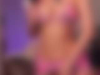 Live cam show with AnaisBloom - Skinny on Latina Girls