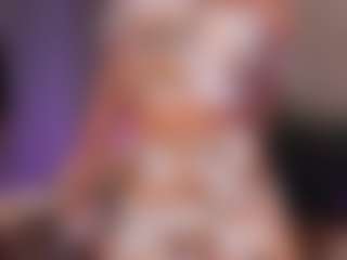 Live cam show with AnaisBloom - Oil on Dare Cams