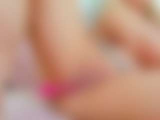 Live cam show with Karissia - Green Eyes on realtime-chat