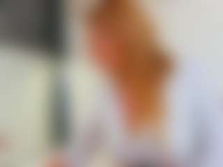 Live cam show with Karissia - Blonde Hair Middle Aged on Camversity