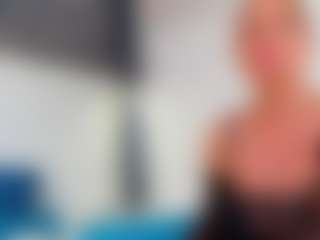 Live cam show with Karissia - Big Tits on camwithhim.com