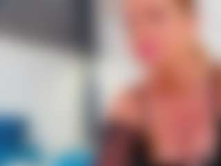 Live cam show with Karissia - Amateur MILF on sexytreat.net