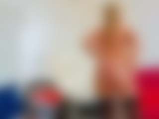 Live cam show with Karissia - Tittyfuck on madthumbs