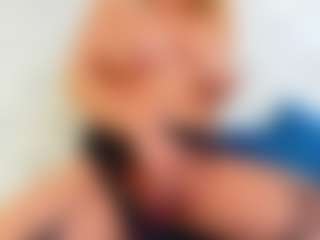 Karissia's Live Sex Cam Show
