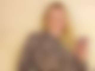 LauraSky's Live Sex Cam Show