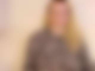 LauraSky's Live Sex Cam Show