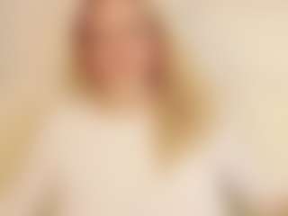 Live cam show with LauraSky - Role Play MILF on AdultVida.com