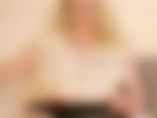 Live cam show with LauraSky - Fuck on xxxlivecams.org