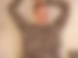 LauraSky's Live Sex Cam Show