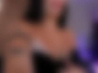 Live cam show with Gia Ferrera - Normal on Camming Site