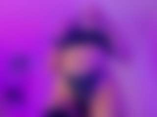 Live cam show with Abella-skin - Double Penetration on intimatelivegirls.com