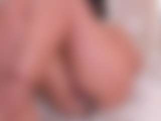 Live cam show with Eva - Athletic Small Tits on Strip Flash - Live Sex Shows