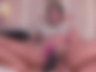 Live cam show with Eva - Erotic Dance on Fit Hotties