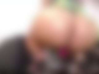 cocksuckingslut's Live Sex Cam Show